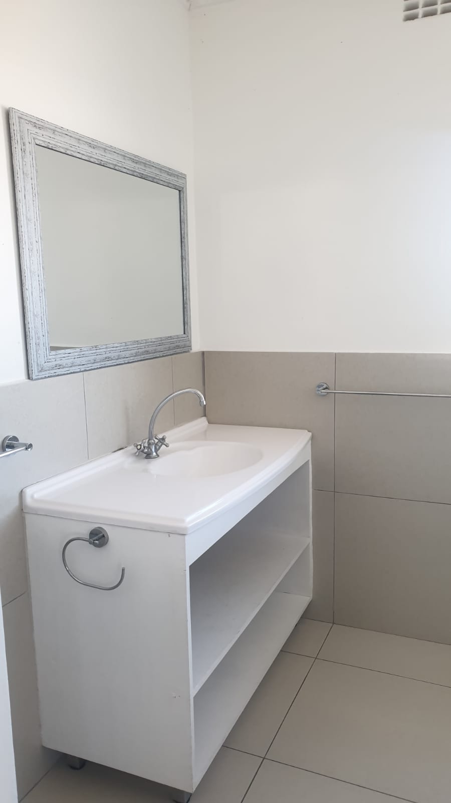 To Let 2 Bedroom Property for Rent in Stirling Eastern Cape
